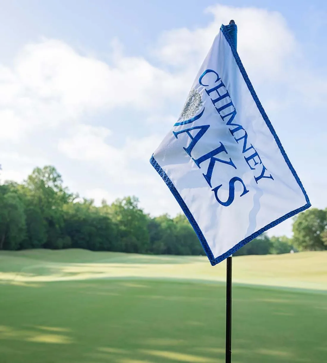 Chimney Oaks branded golf course flag
